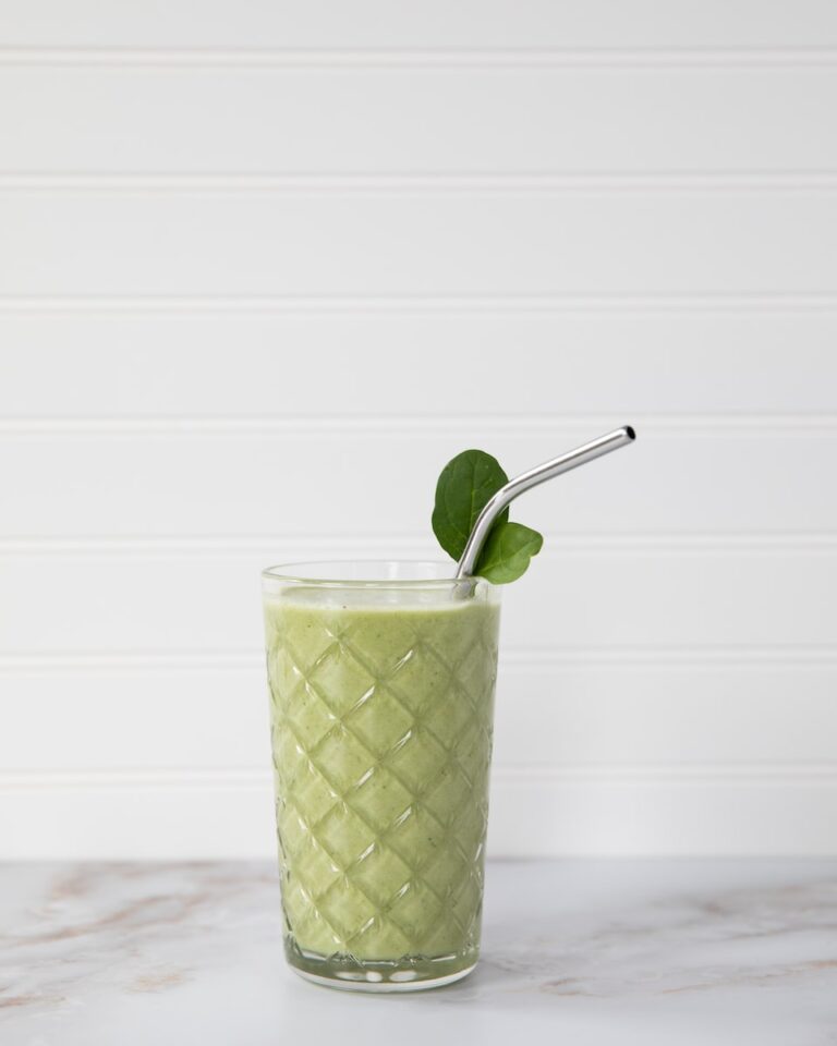 shamrock shake, less sugar, st patrick's day, green smoothie