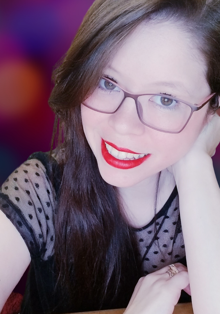 Ten Minute Tuesday: Danielle Lapteff